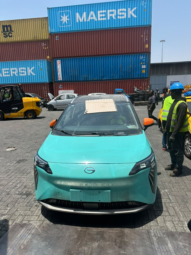 YL AUTOMOBILE · FULL-CHAIN VEHICLE EXPORT SERVICE A Promise Delivered