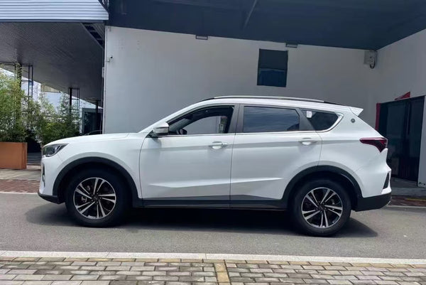 Used Chery JETOUR X70 produced in December 2024, with a white exterior red interior. 